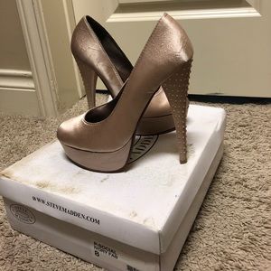 Steven Madden High Heel Pumps